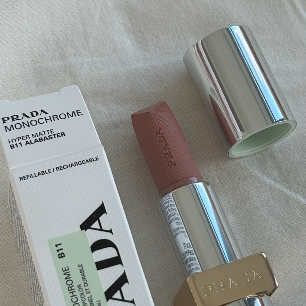 Prada Beauty 
Monochrome Hyper Matte Refillable Lipstick B11 - Picture 5 of 5